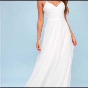 NWT Lulu’s Georgiana white maxi dress